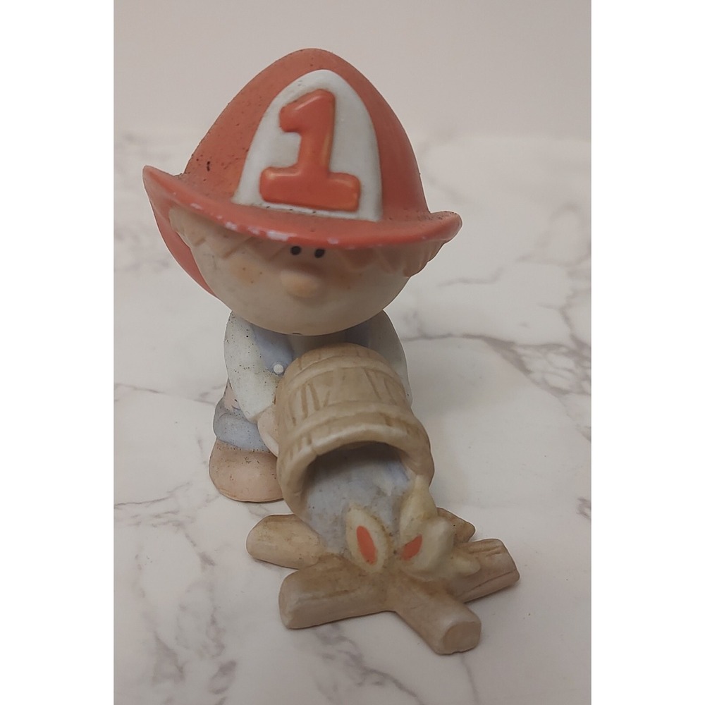 Vtg Tim Fabrizio Bumpkins Porcelain Figurine Fire Fighter Fireman Boy 1996 B5